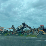 履帶式移動(dòng)破碎站的優(yōu)勢有哪些？