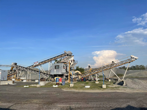 處理時(shí)產(chǎn)80噸的鵝卵石制砂機(jī)價(jià)格是多少？