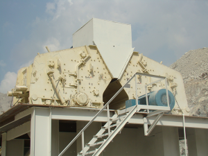 反擊破碎機零部件的保養(yǎng)是保證破碎機正常運行的基...