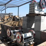 顎式破碎機是破碎生產(chǎn)線的沖關設備